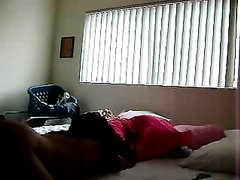 В уютной постели снято любительское порно с супружеской изменой от шаловливой жены